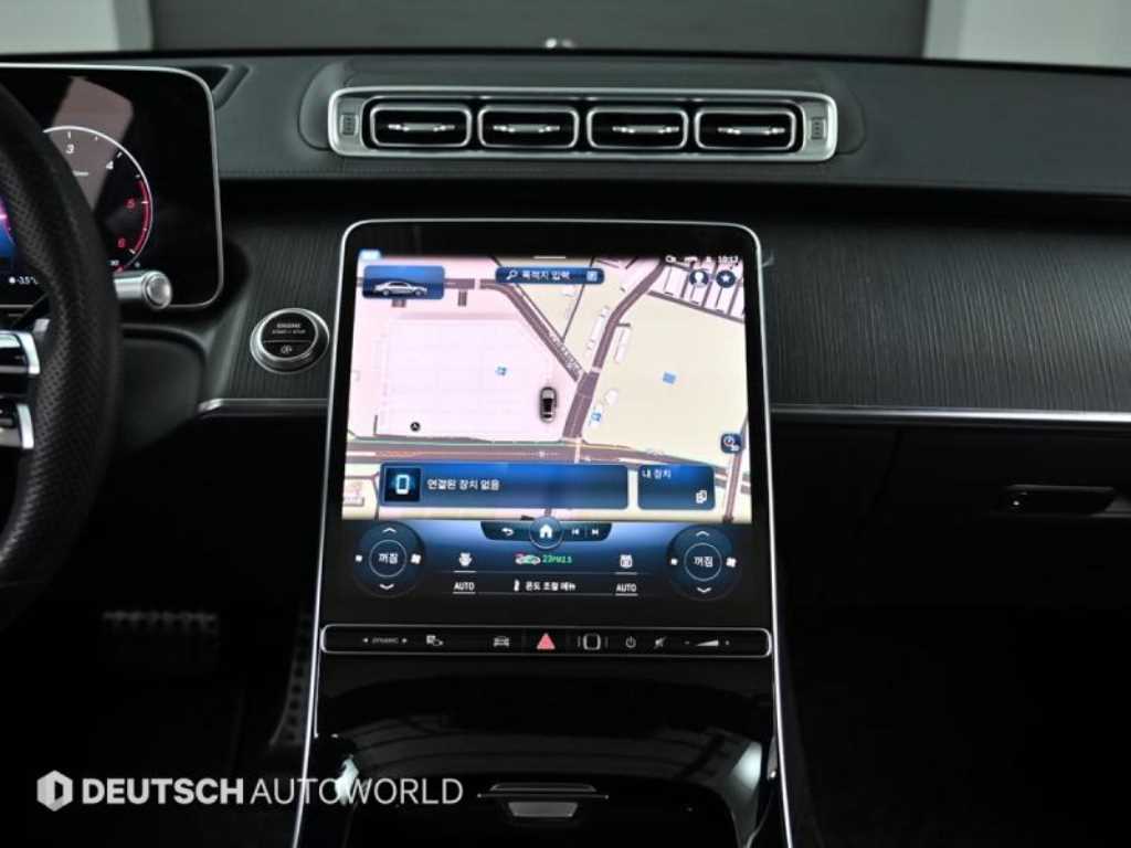 Mercedes-Benz S-Class — photo 14