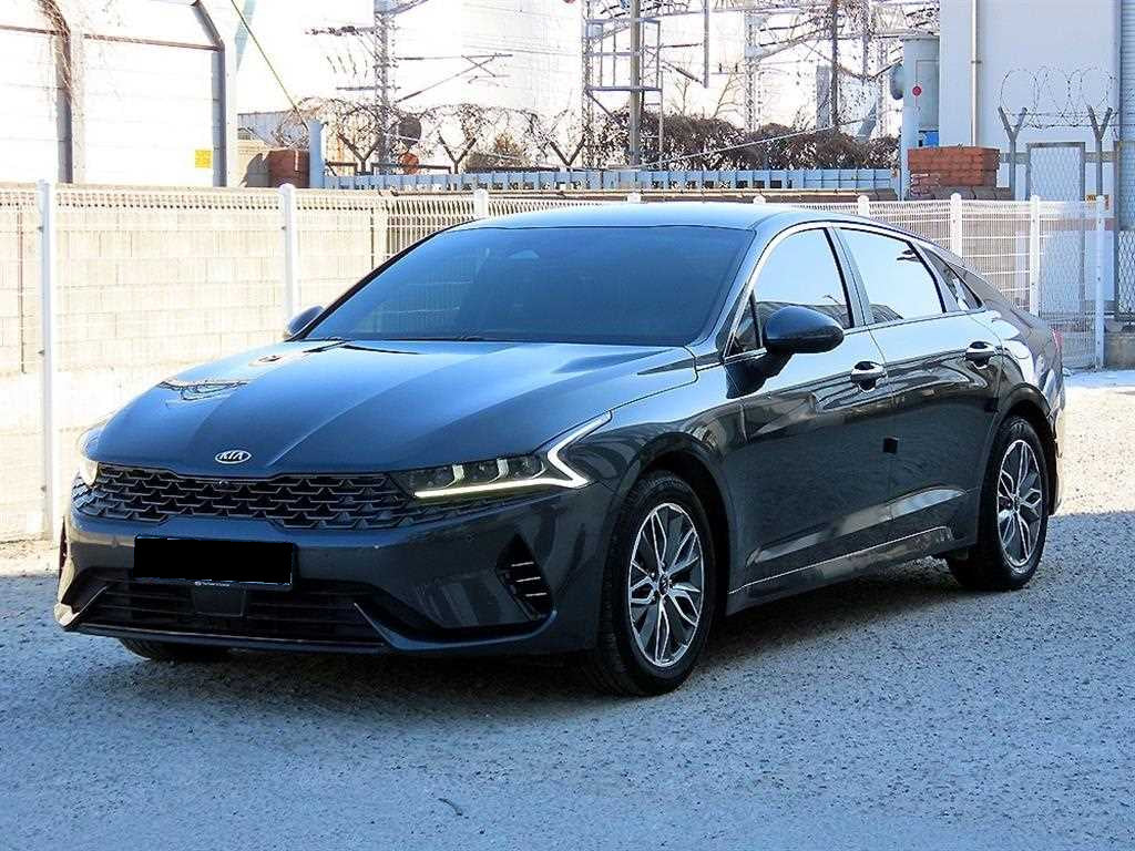 Kia K5 — photo 02