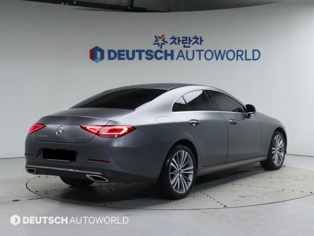 Mercedes-Benz CLS-Class — photo 02