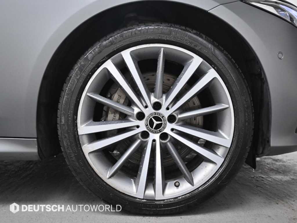 Mercedes-Benz CLS-Class — photo 05