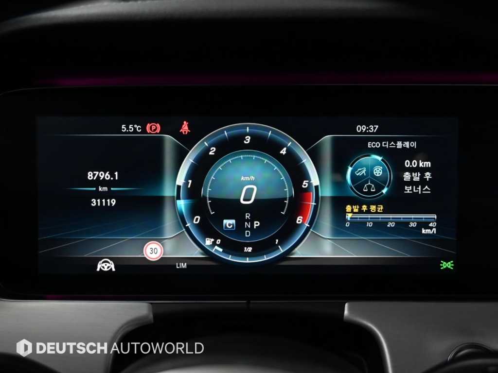 Mercedes-Benz CLS-Class — photo 08