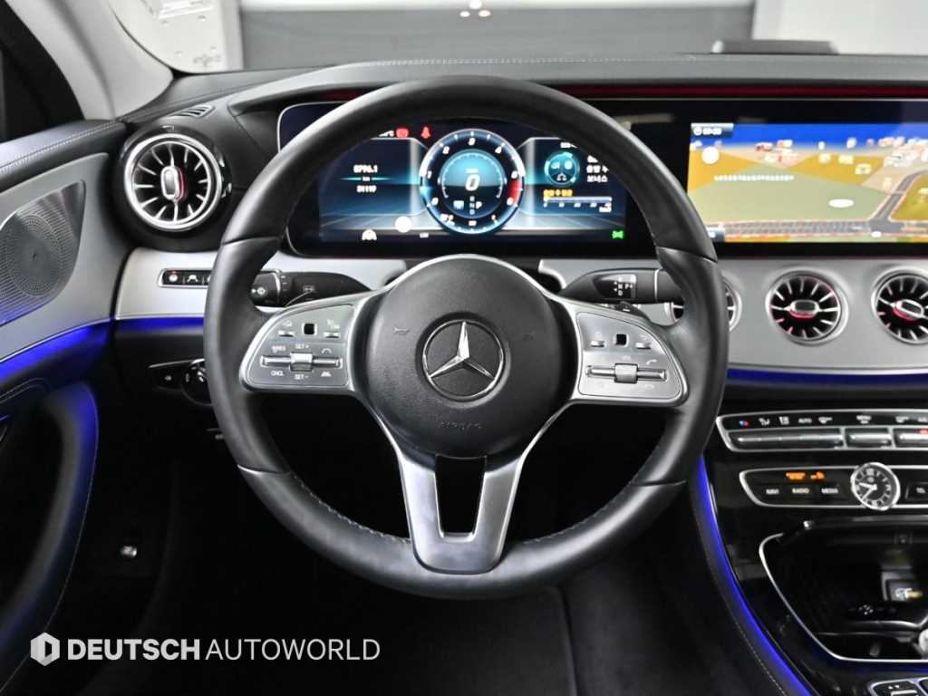 Mercedes-Benz CLS-Class — photo 13