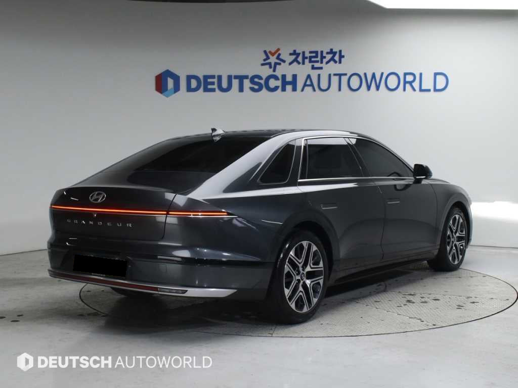 Hyundai Grandeur — photo 02