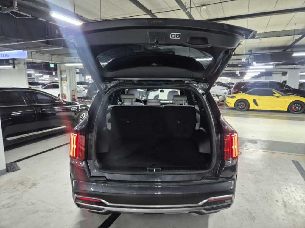 Kia Sorento — photo 20