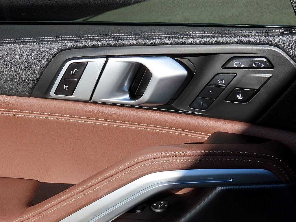 BMW X6 — photo 12