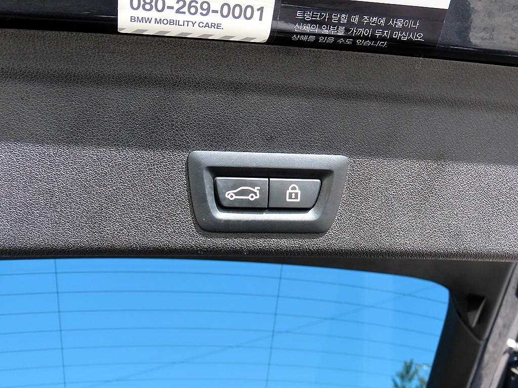 BMW X6 — photo 15