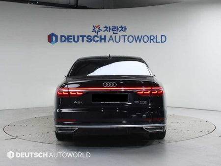 Audi A8 — photo 04