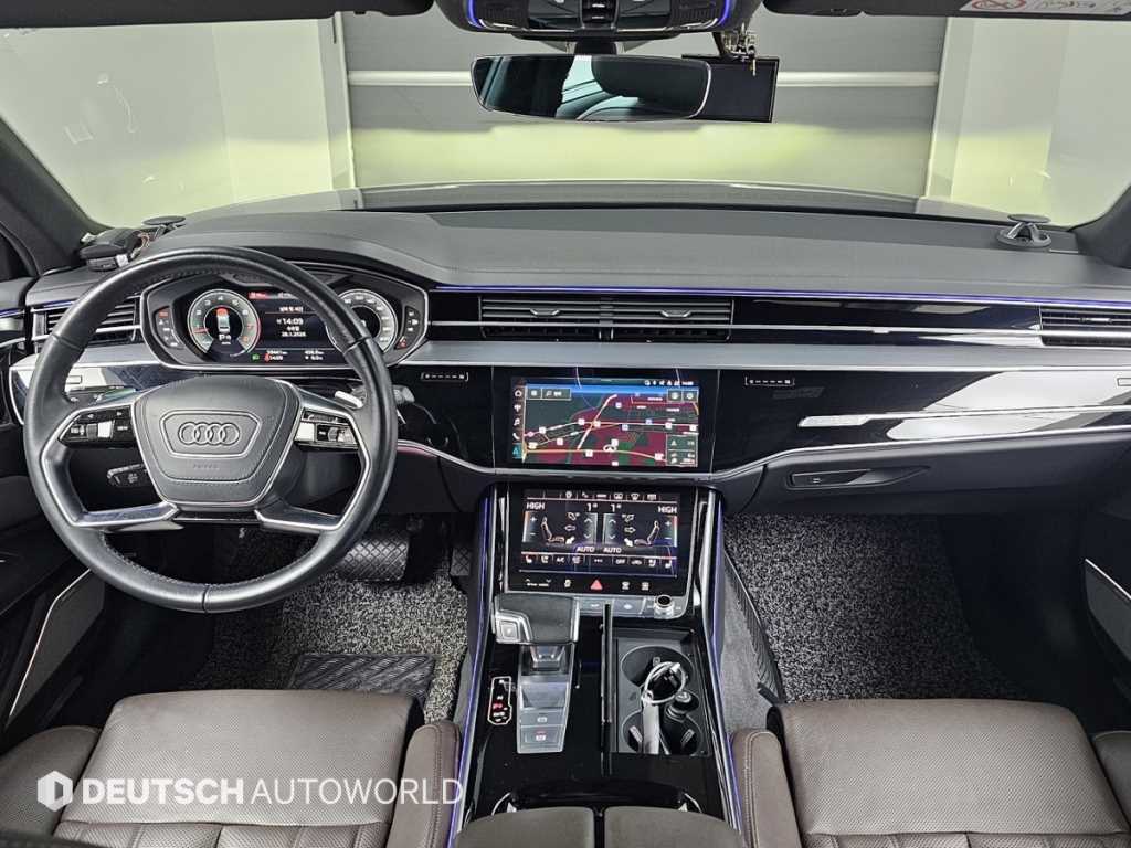 Audi A8 — photo 07