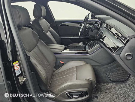 Audi A8 — photo 10