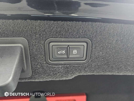 Audi A8 — photo 20