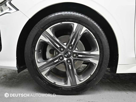Kia K5 — photo 05