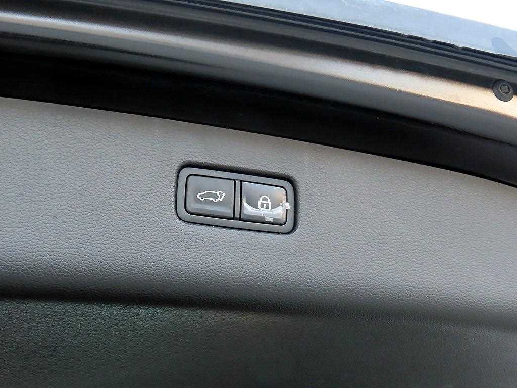 Genesis GV80 — photo 15