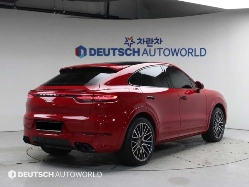 Porsche Cayenne — photo 02