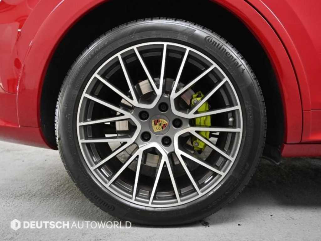 Porsche Cayenne — photo 05