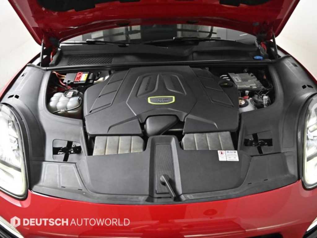 Porsche Cayenne — photo 06