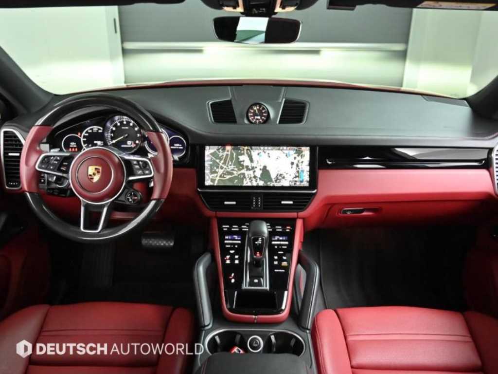 Porsche Cayenne — photo 07