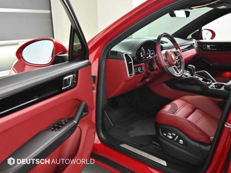 Porsche Cayenne — photo 11