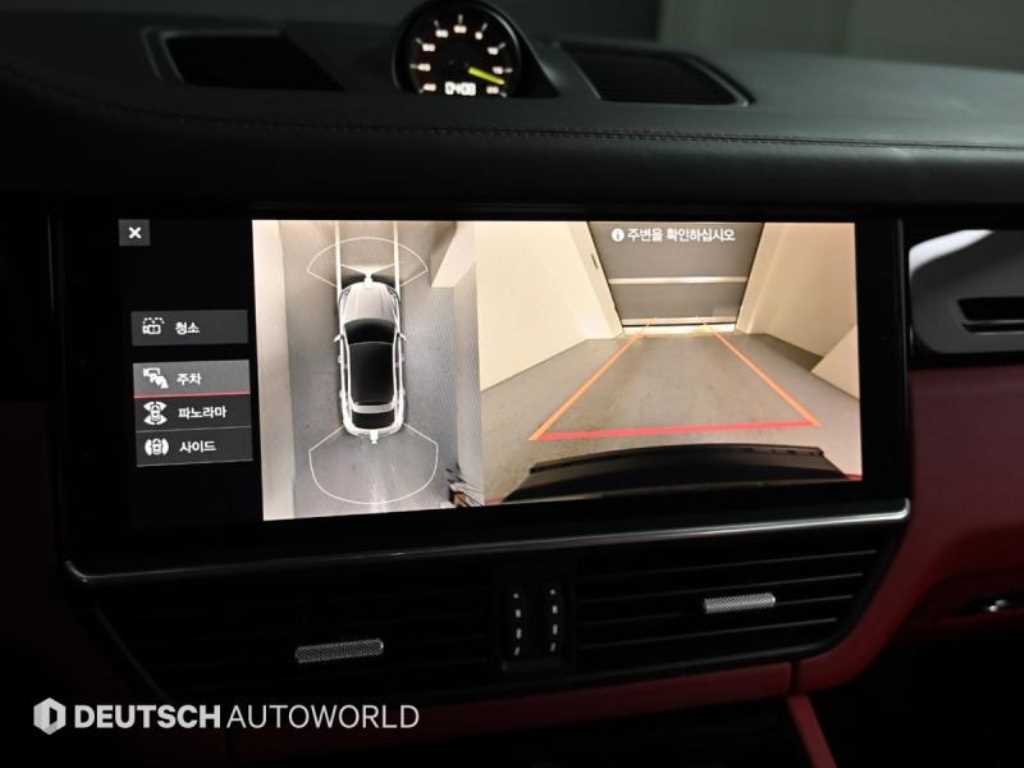 Porsche Cayenne — photo 15