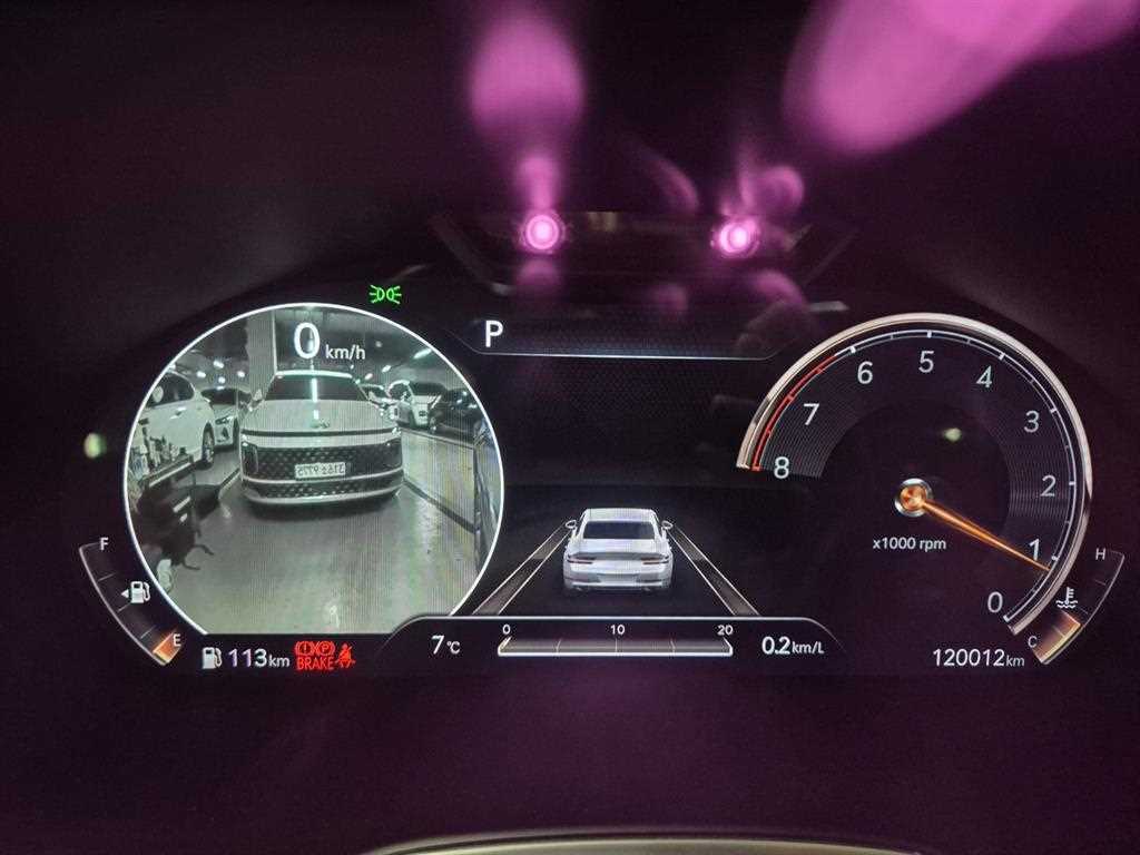Genesis G80 — photo 07