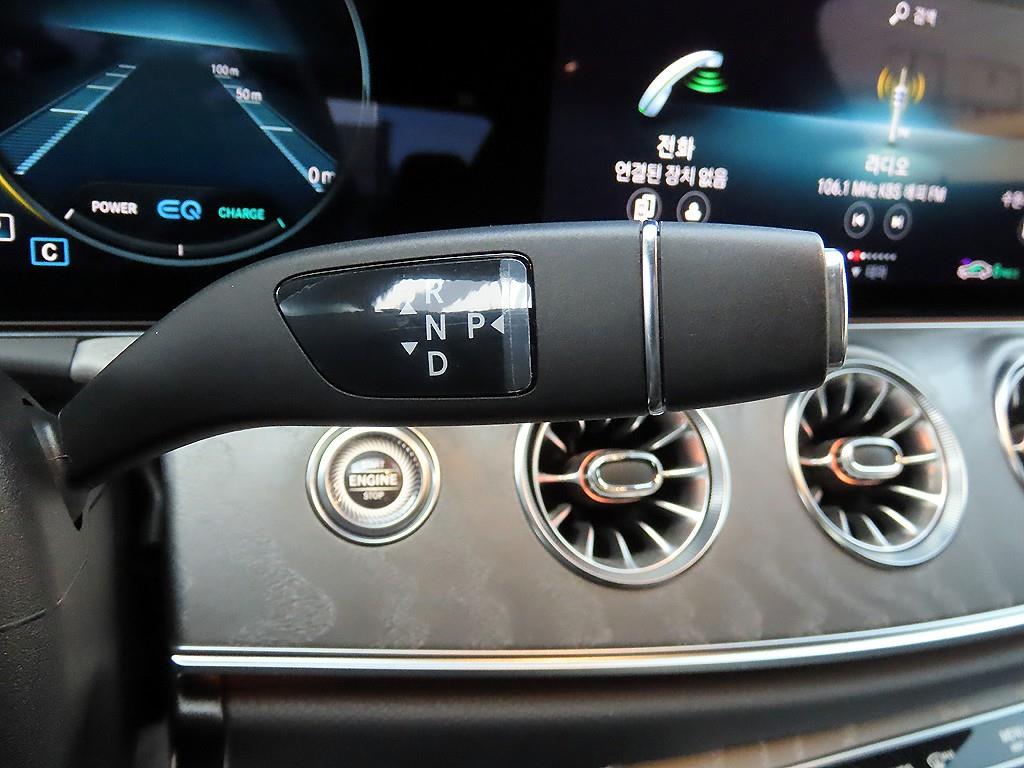 Mercedes-Benz CLS-Class — photo 11