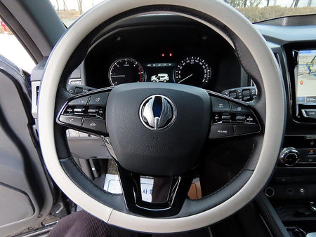 KGM Rexton — photo 08