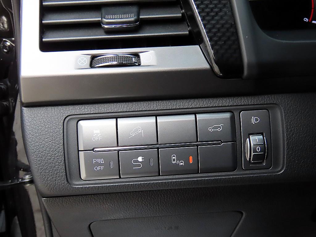KGM Rexton — photo 12