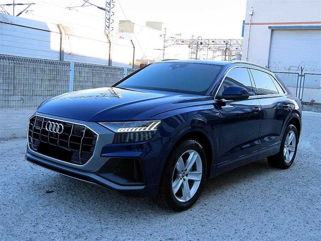 Audi Q8 — photo 02