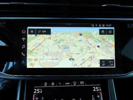 Audi Q8 — photo 13