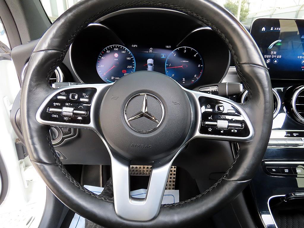 Mercedes-Benz GLC-Class — photo 08