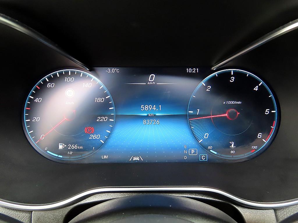 Mercedes-Benz GLC-Class — photo 09