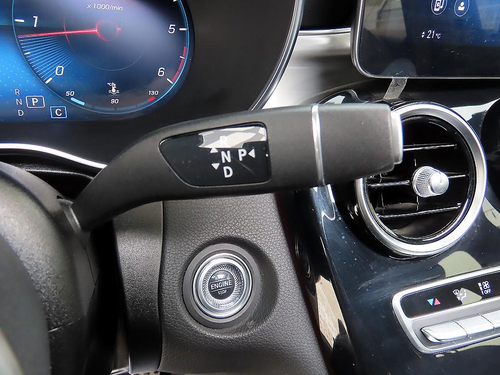 Mercedes-Benz GLC-Class — photo 11