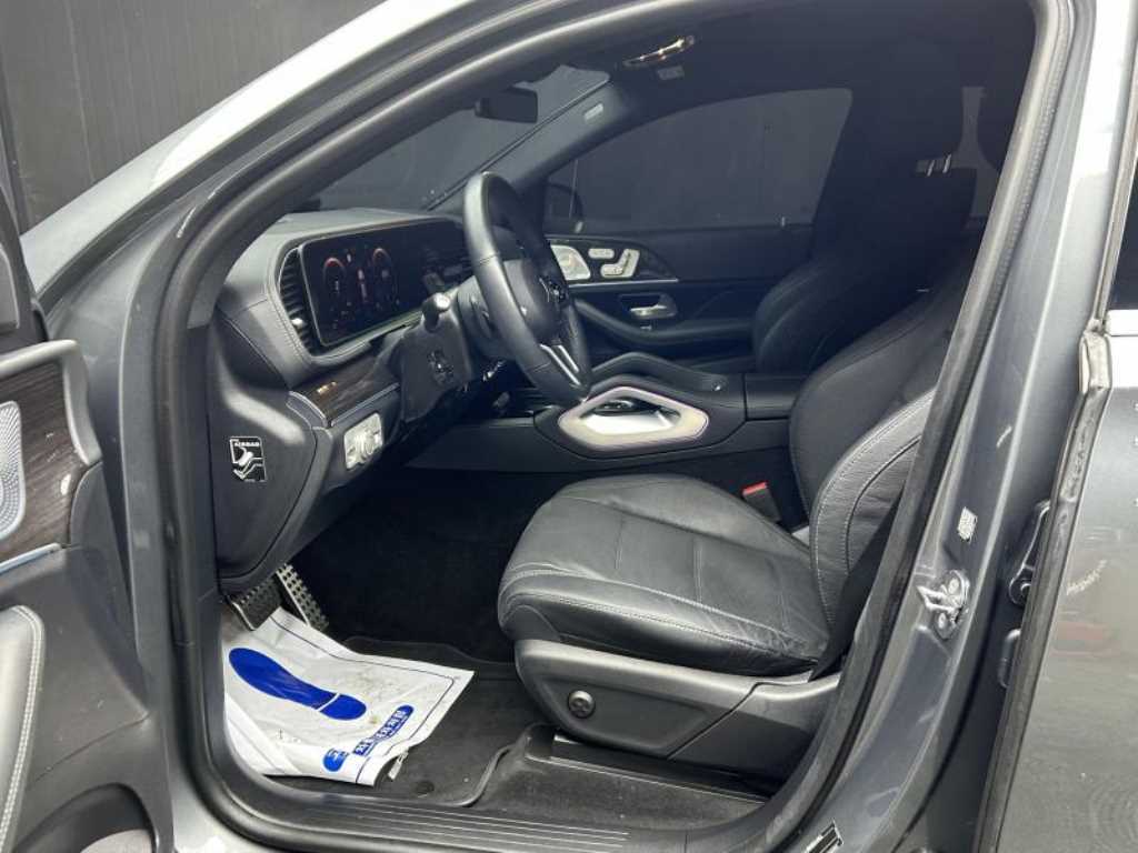Mercedes-Benz GLE-Class — photo 06