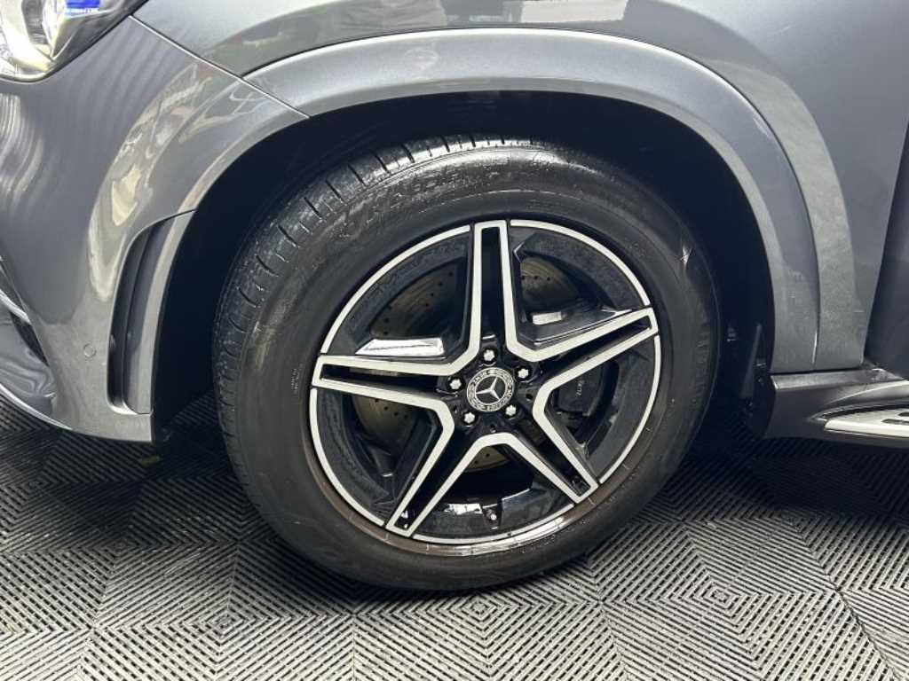 Mercedes-Benz GLE-Class — photo 18