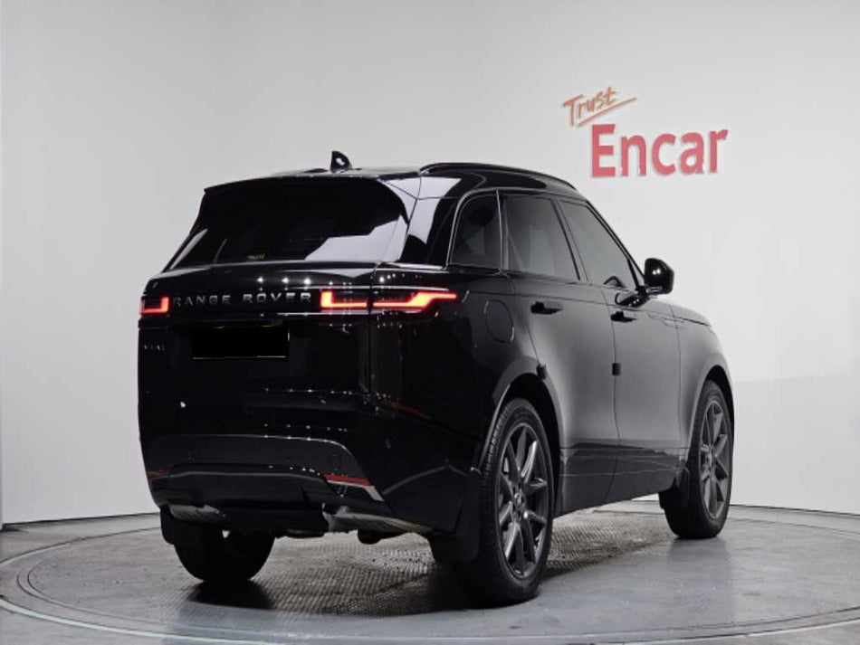 Land Rover Range Rover Velar — photo 02