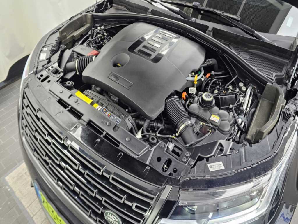 Land Rover Range Rover Velar — photo 06
