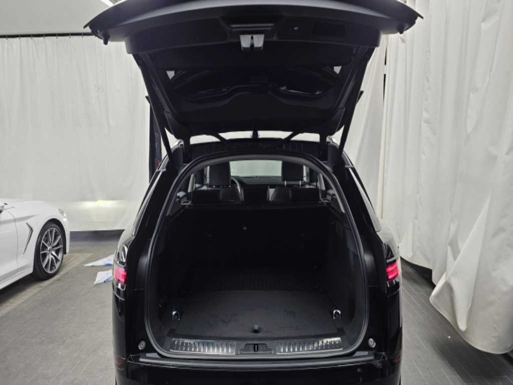 Land Rover Range Rover Velar — photo 20