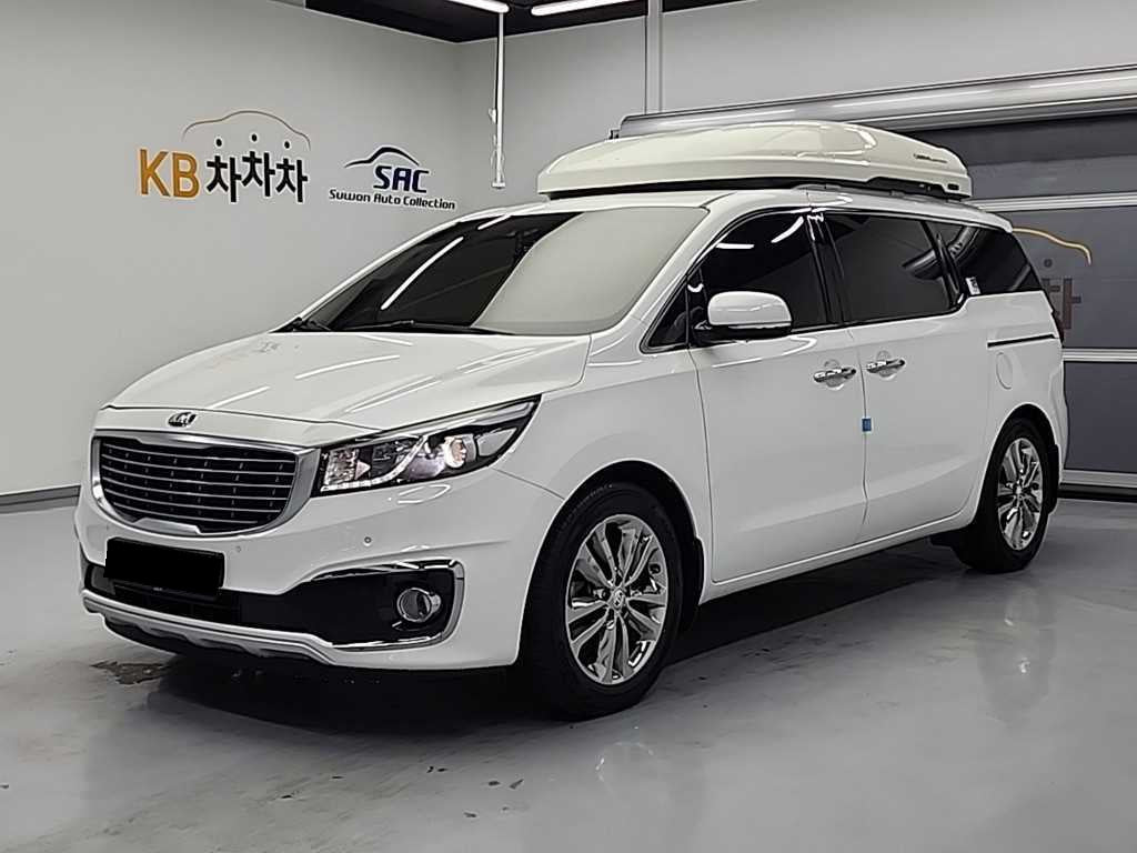 Kia Carnival — photo 01