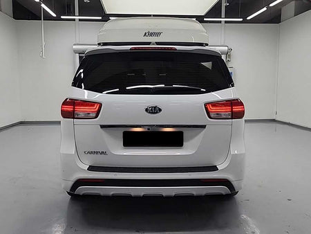 Kia Carnival — photo 03