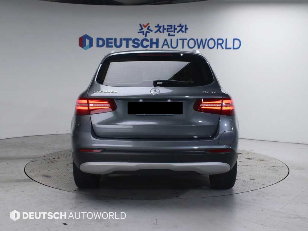 Mercedes-Benz GLC-Class — photo 04