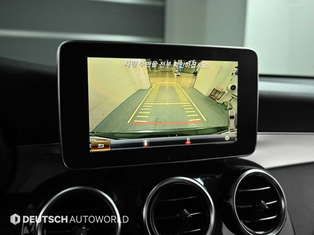 Mercedes-Benz GLC-Class — photo 15