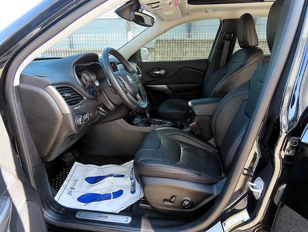 Jeep Cherokee — photo 05