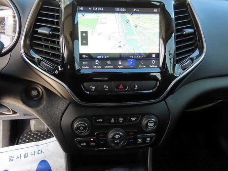 Jeep Cherokee — photo 13