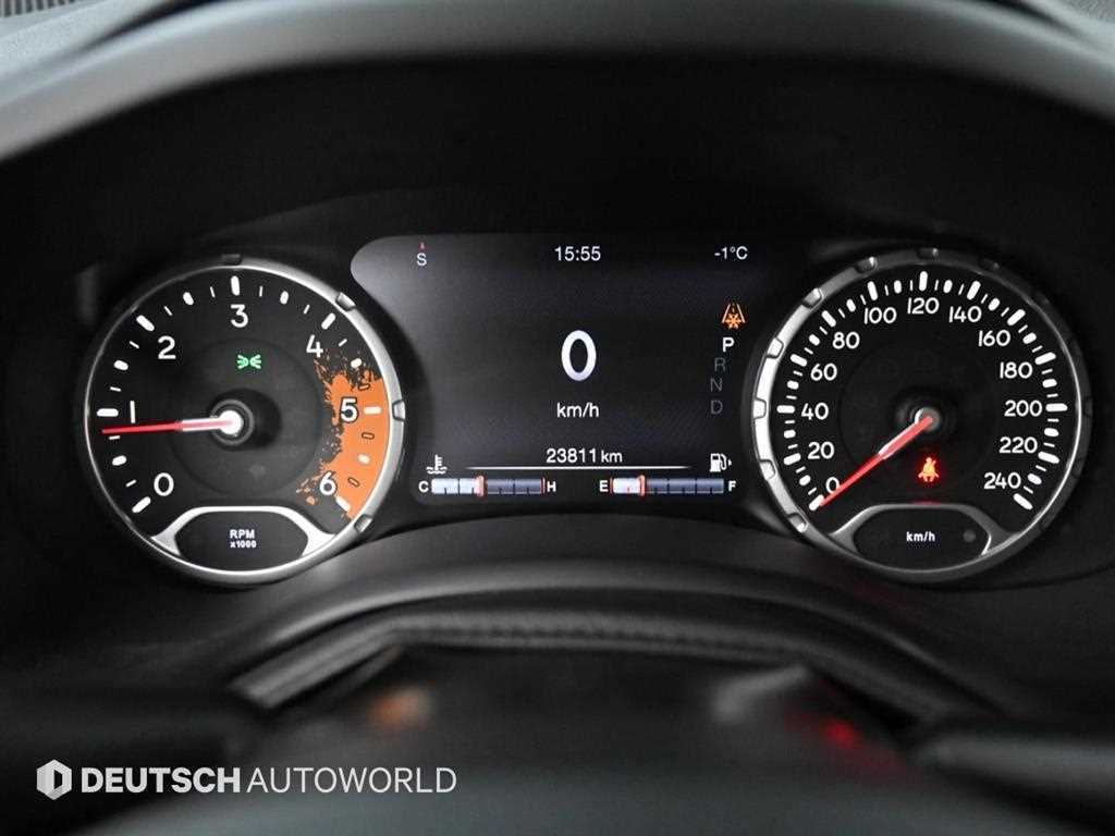 Jeep Renegade — photo 08