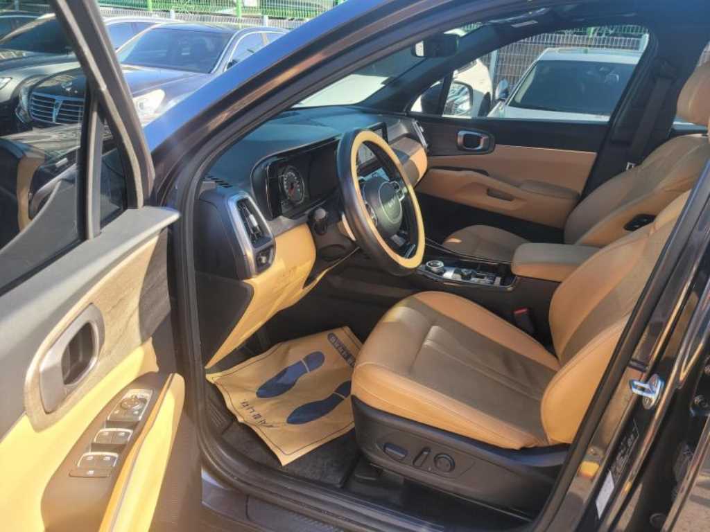 Kia Sorento — photo 10