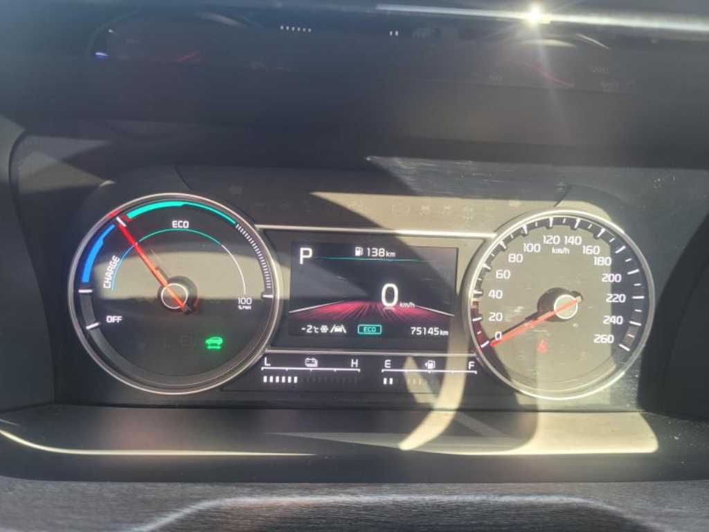 Kia Sorento — photo 17