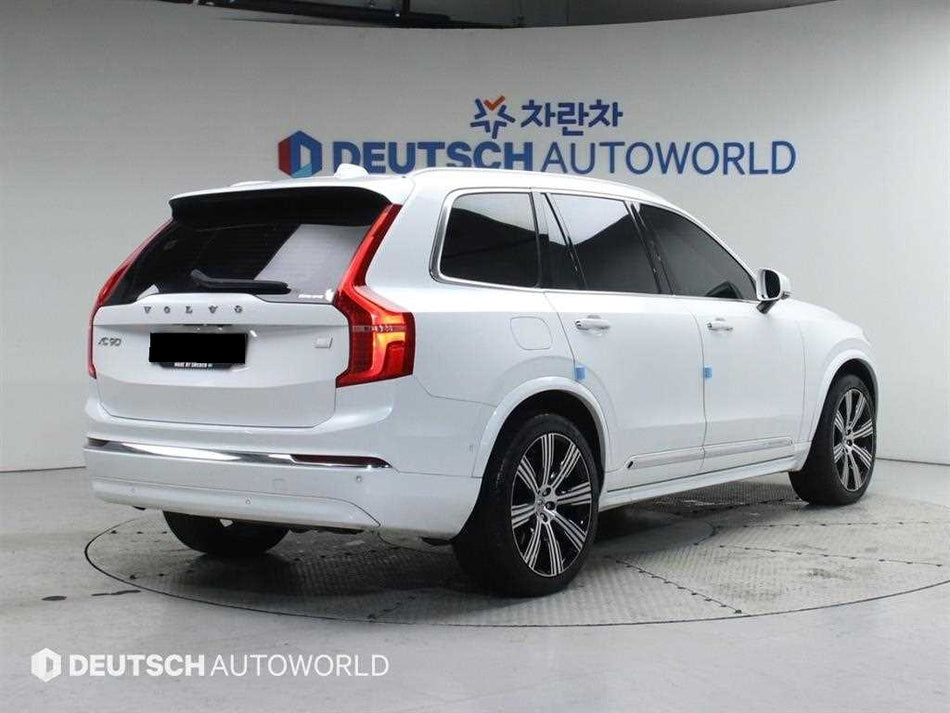 Volvo XC90 — photo 02