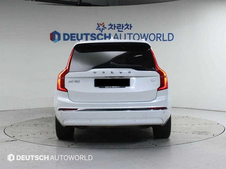 Volvo XC90 — photo 04