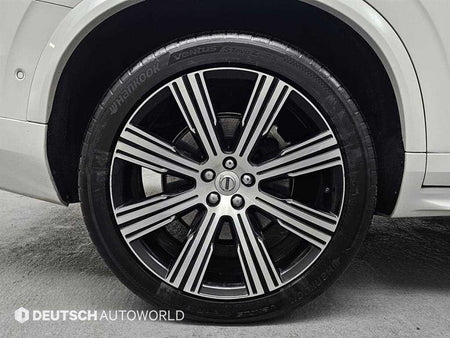 Volvo XC90 — photo 05