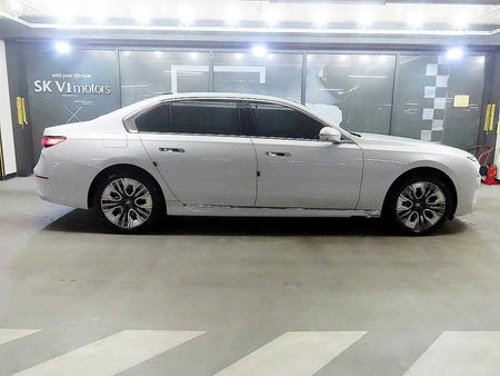 BMW 7-Series — photo 03