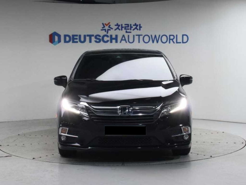 Honda Odyssey — photo 01